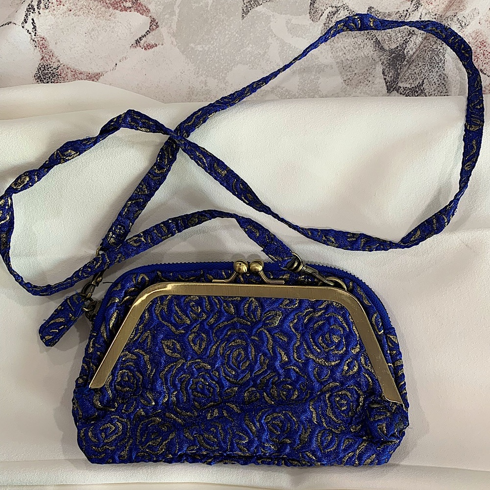 Kimchi Blue Crossbody clutch